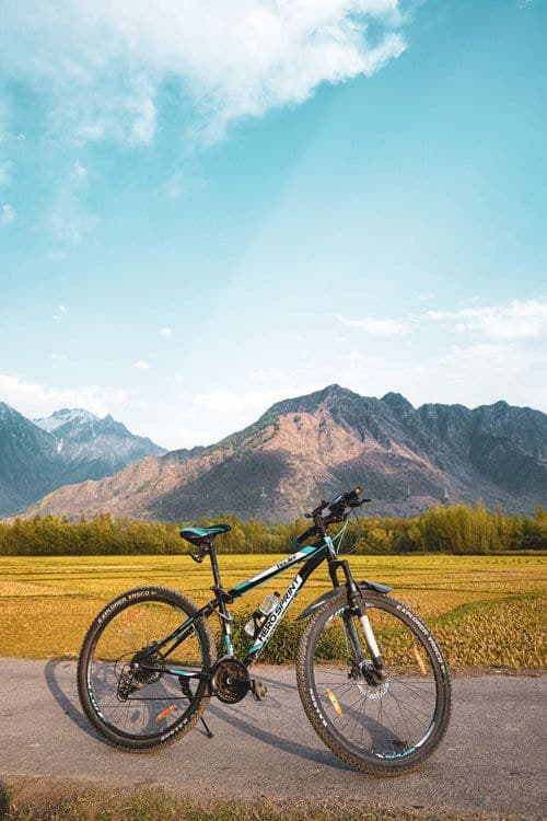 Betaab Valley Cycling